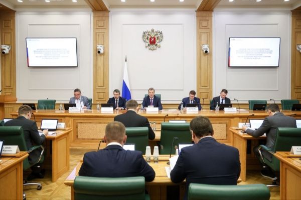 Владимир Константинов принял участие в заседании Совета по вопросам интеграции воссоединенных субъектов России в правовую и социально-экономическую системы РФ при Совете Федерации