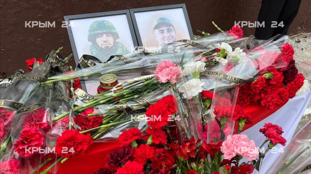 В Керчи открыли памятные доски в честь погибших бойцов СВО В Керчи открыли памятные доски в честь погибших бойцов СВО