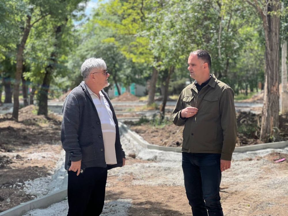 «Все этапы работ держу на личном контроле»: Игорь Ивин осмотрел, как проходит капитальный ремонт городского парка «Все этапы работ держу на личном контроле»: Игорь Ивин осмотрел, как проходит капитальный ремонт городского парка
