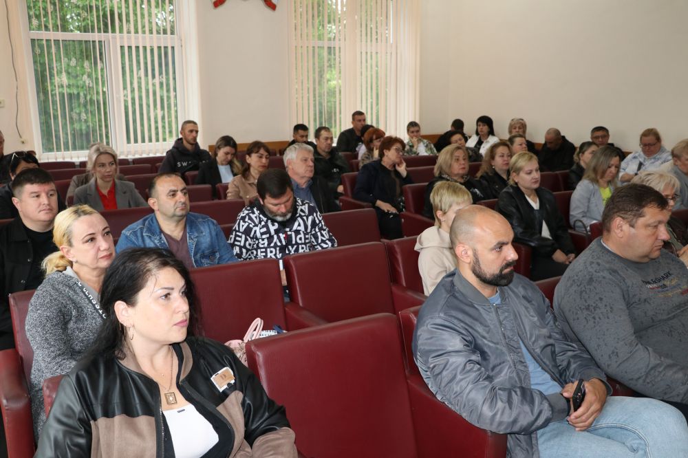В Феодосии состоялся семинар-совещание для предприятий общественного питания В Феодосии состоялся семинар-совещание для предприятий общественного питания