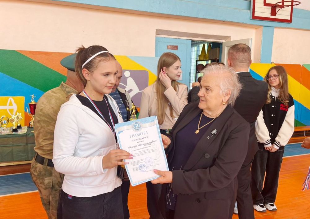 В Феодосии определены победители Школьной волейбольной лиги В Феодосии определены победители Школьной волейбольной лиги