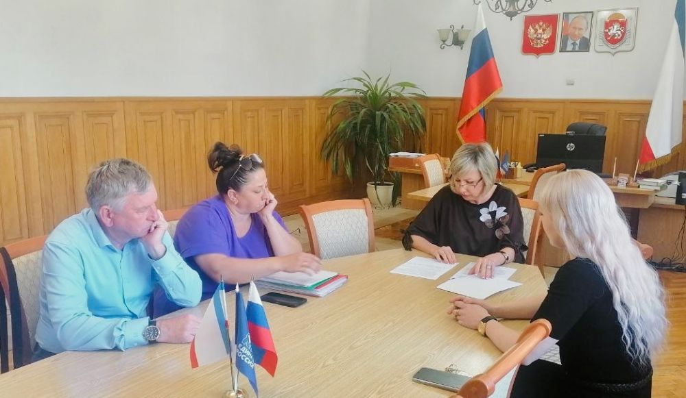 Рабочая встреча с депутатами Родниковского сельского совета Рабочая встреча с депутатами Родниковского сельского совета