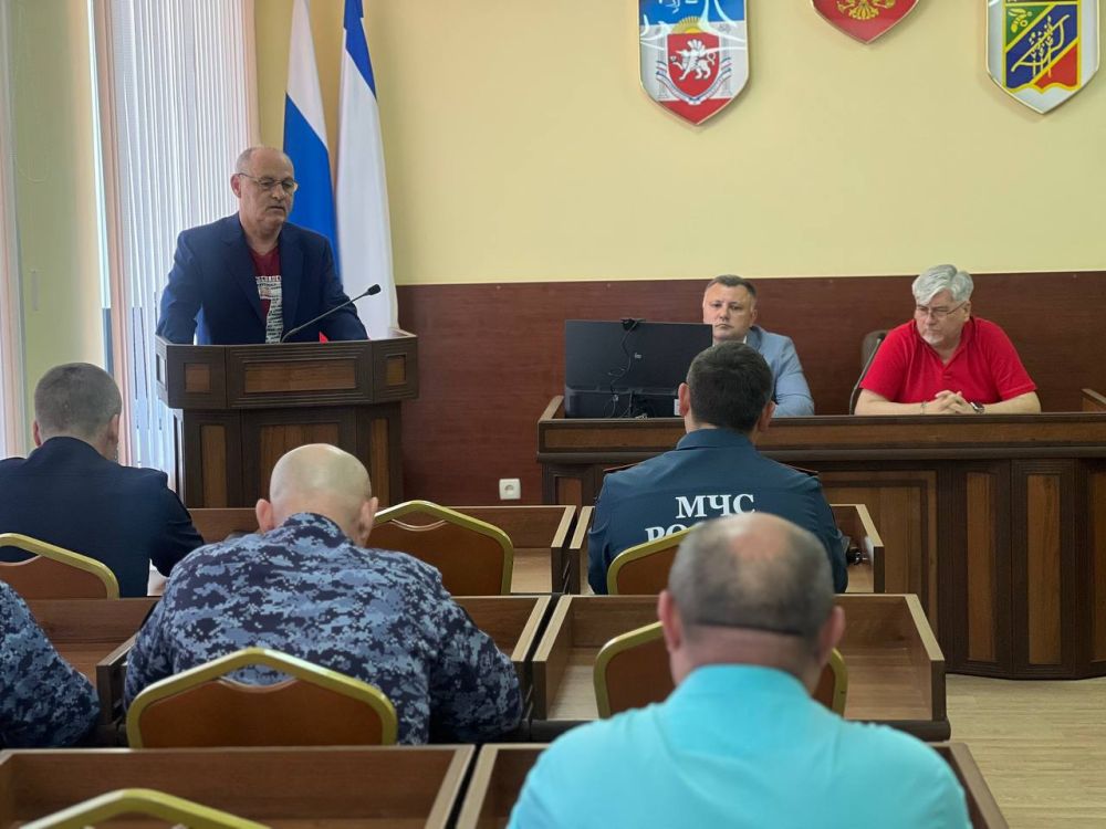 В Джанкое прошло заседание антитеррористической комиссии В Джанкое прошло заседание антитеррористической комиссии