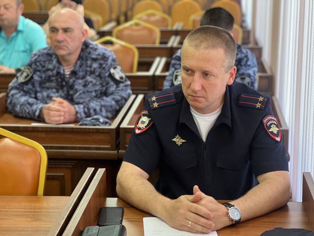 В Джанкое прошло заседание антитеррористической комиссии В Джанкое прошло заседание антитеррористической комиссии