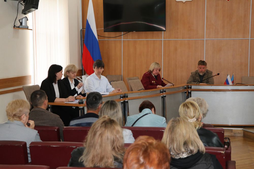 В Феодосии состоялся семинар-совещание для предприятий общественного питания В Феодосии состоялся семинар-совещание для предприятий общественного питания