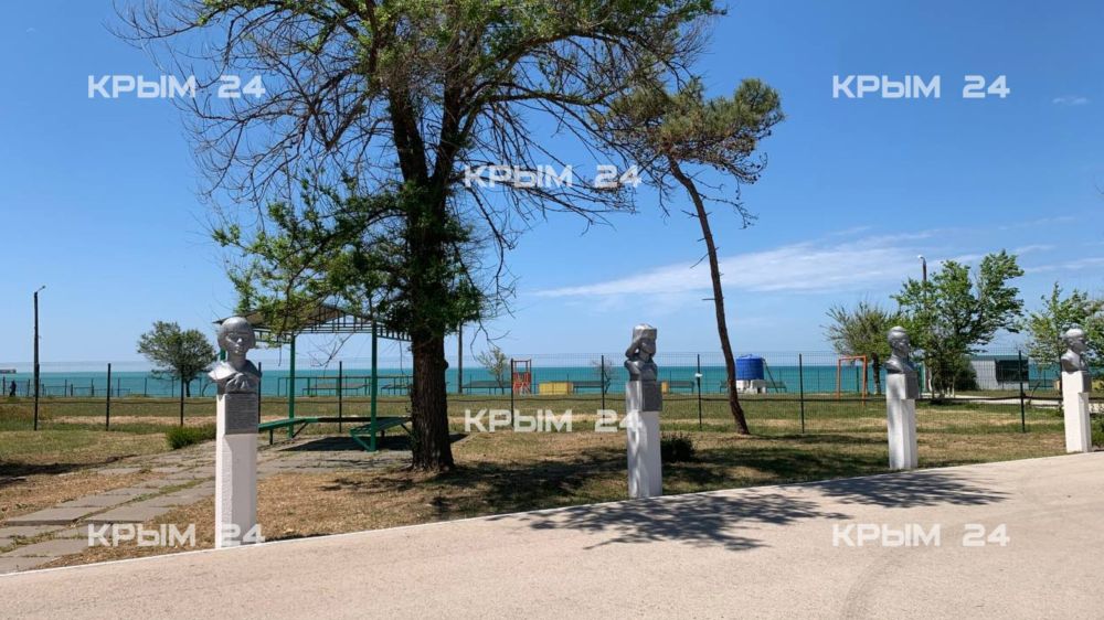 Четыре лагеря Крыма планируют оздоровить почти 15 тысяч детей со всей России Четыре лагеря Крыма планируют оздоровить почти 15 тысяч детей со всей России