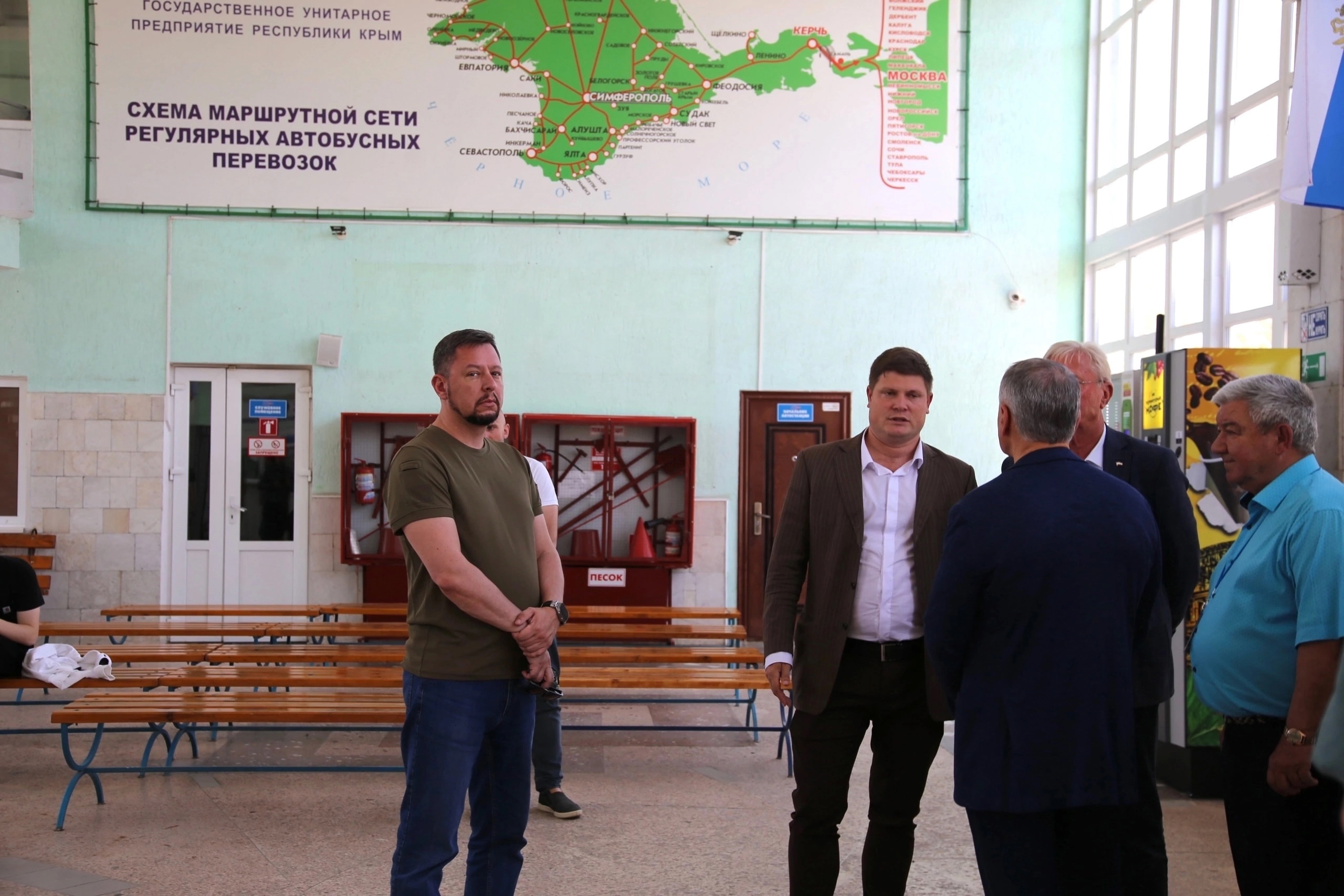 С рабочим визитом Бахчисарай посетил Председатель Государственного Совета Республики Крым Владимир Константинов С рабочим визитом Бахчисарай посетил Председатель Государственного Совета Республики Крым Владимир Константинов