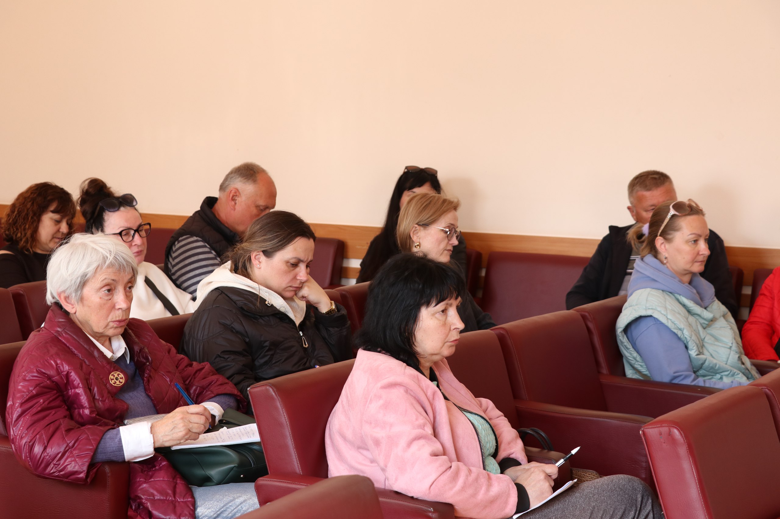 В Феодосии провели совещание с представителями гостиничного бизнеса В Феодосии провели совещание с представителями гостиничного бизнеса