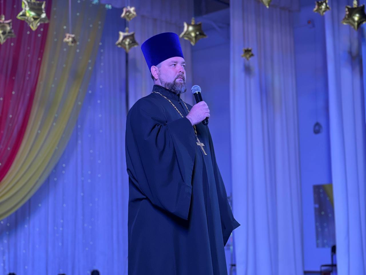 В школах города прозвучал последний звонок В школах города прозвучал последний звонок