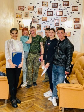 По всему Крыму активно рождаются новые семьи, порядка 200 в неделю, влюблённые пары подают заявления на регистрацию заключения брака, еженедельно более 250 документов