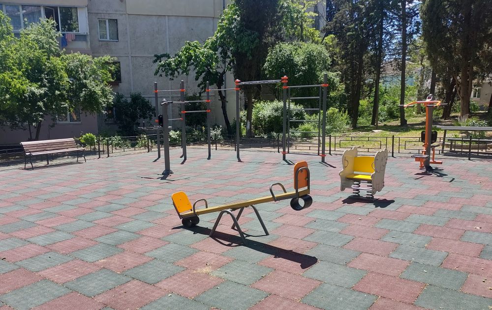 Продолжается благоустройство сквера по улице Ленина, в районе дома 60 Продолжается благоустройство сквера по улице Ленина, в районе дома 60