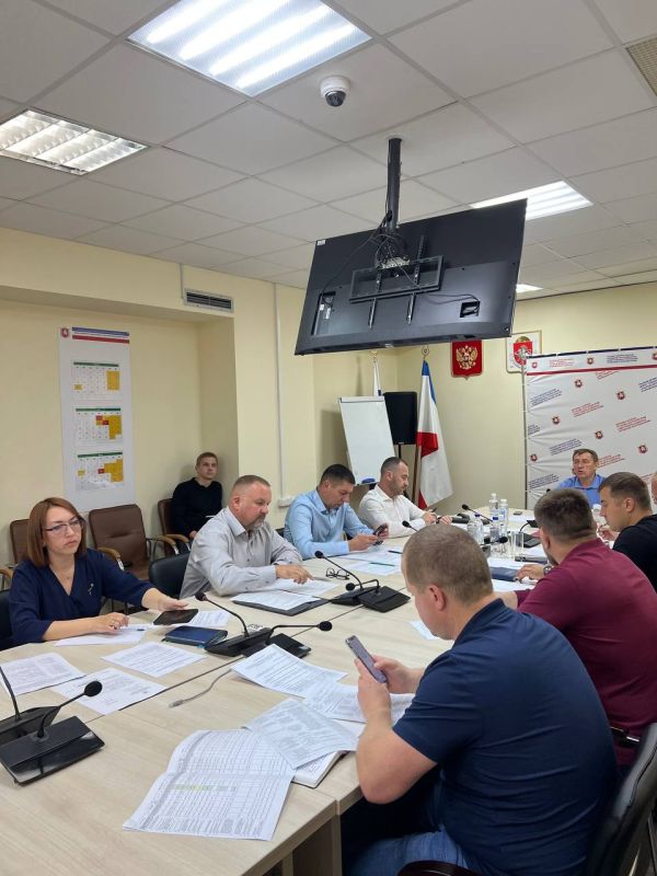 В ГКУ РК «Инвестстрой» состоялось еженедельное совещание о ходе строительства объектов в Республике Крым В ГКУ РК «Инвестстрой» состоялось еженедельное совещание о ходе строительства объектов в Республике Крым