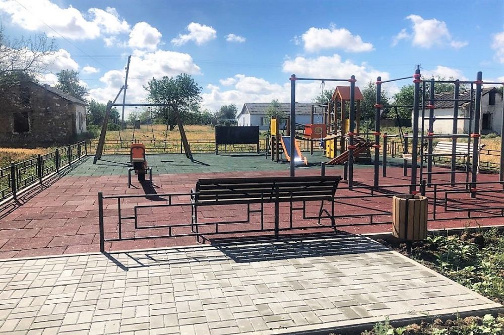 За счет средств, полученных от национализации имущества граждан Украины, установлены семь спортивно-игровых площадок За счет средств, полученных от национализации имущества граждан Украины, установлены семь спортивно-игровых площадок
