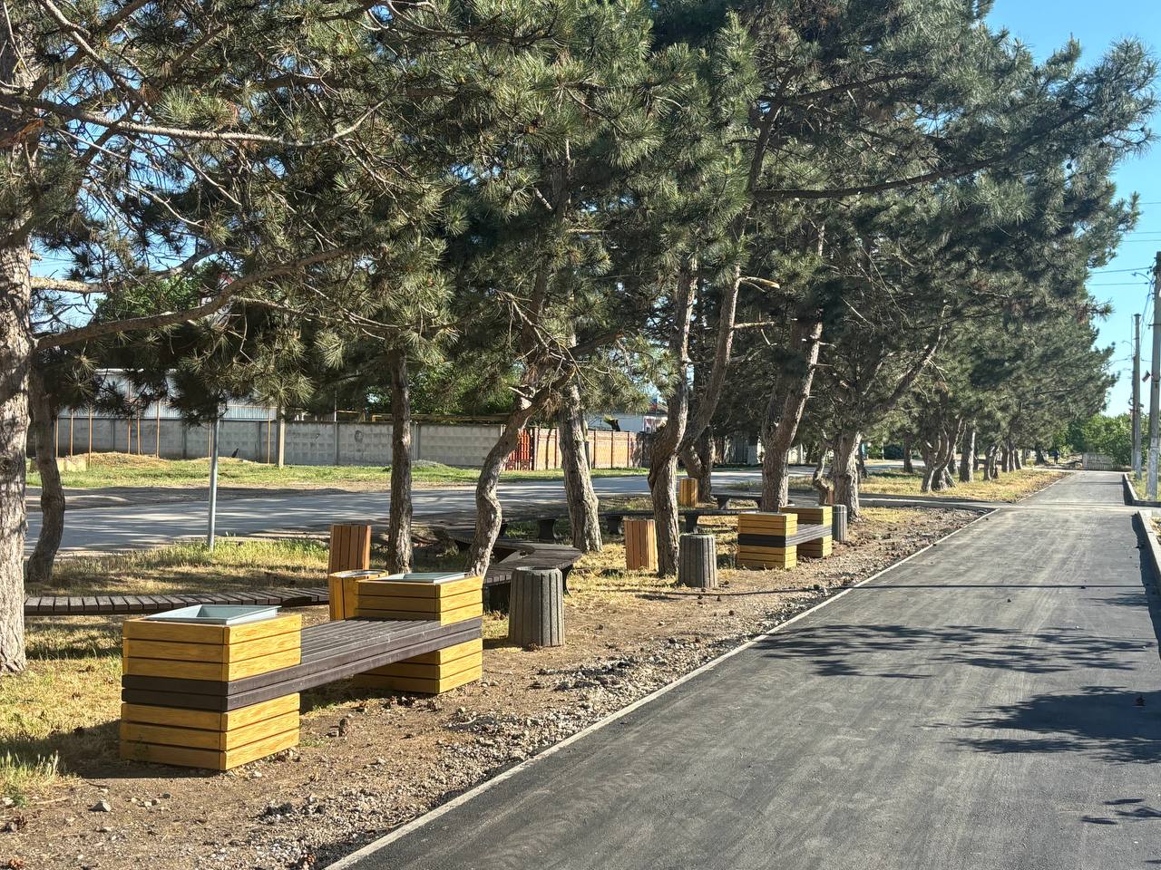 В Красногвардейском районе завершаются работы по благоустройству общественных территорий В Красногвардейском районе завершаются работы по благоустройству общественных территорий