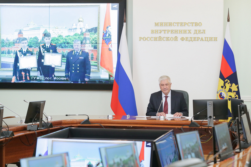 Владимир Колокольцев наградил детей и подростков, проявивших мужество при пресечении преступлений Владимир Колокольцев наградил детей и подростков, проявивших мужество при пресечении преступлений