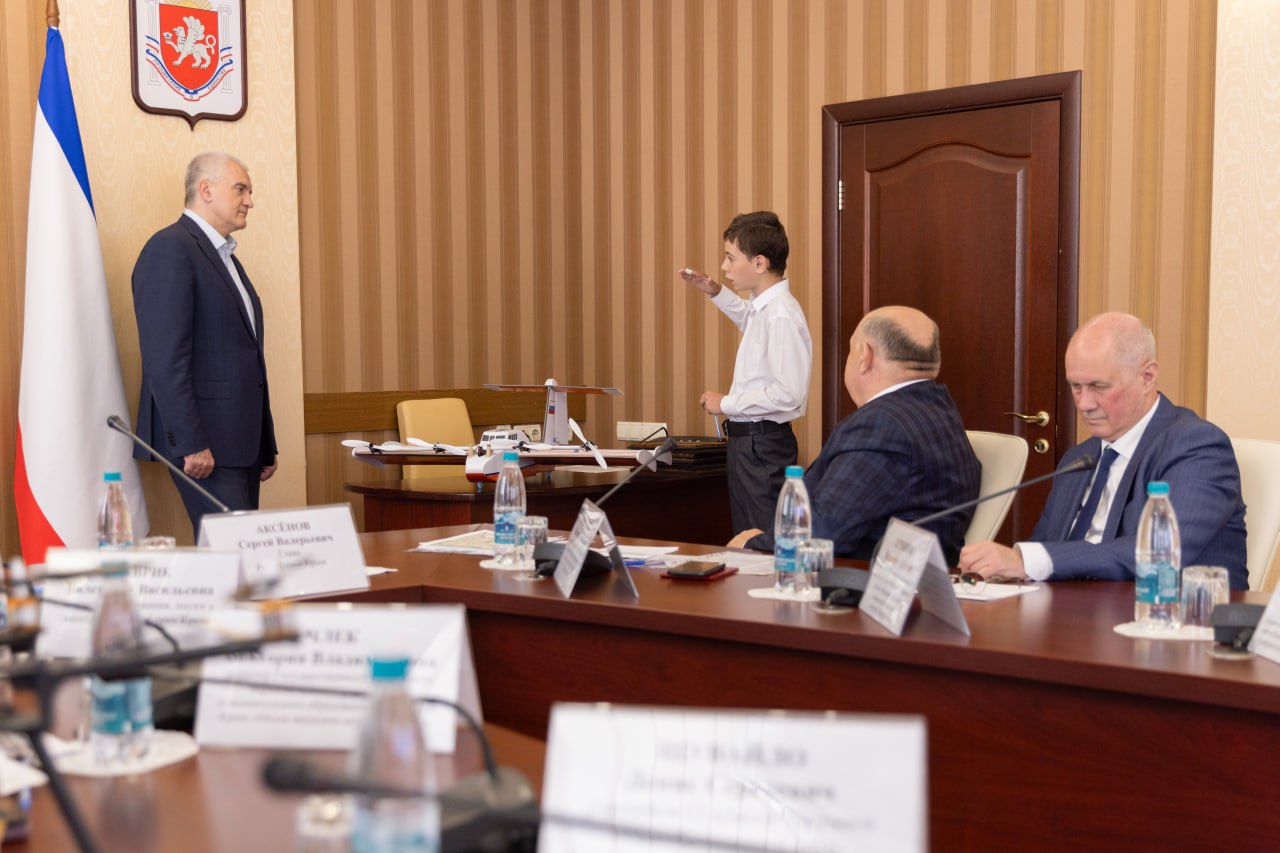 В Крыму выстроят взаимодействие с министерствами и вузами для применения идей молодежи В Крыму выстроят взаимодействие с министерствами и вузами для применения идей молодежи