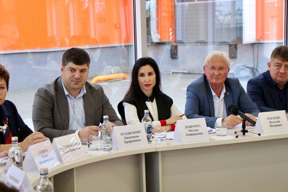 Иван Манучаров: Сегодня принял участие в совместном заседании Комитета по промышленности, торговле и предпринимательству и Комитета по аграрной политике