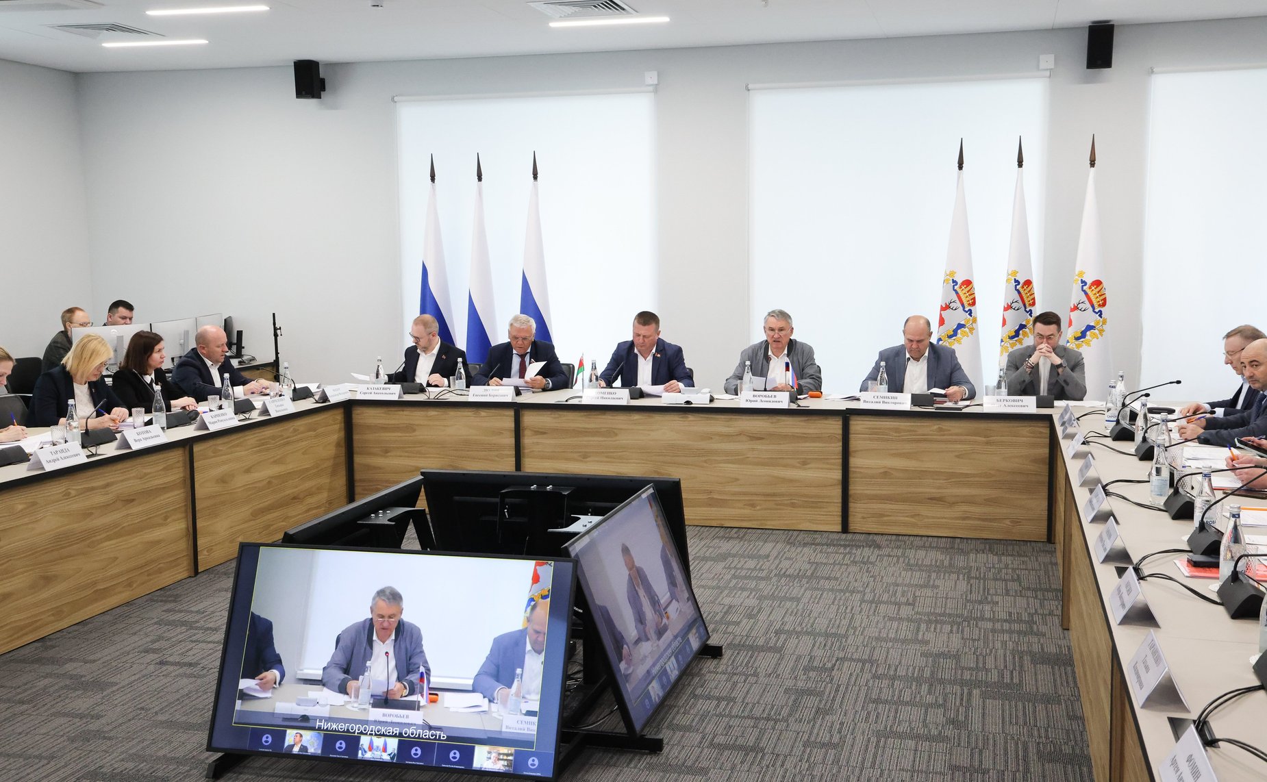 Ю. Воробьев: Участие в XII Форуме регионов России и Беларуси подтвердили делегации семидесяти семи субъектов Российской Федерации Ю. Воробьев: Участие в XII Форуме регионов России и Беларуси подтвердили делегации семидесяти семи субъектов Российской Федерации