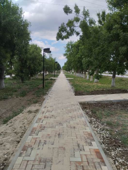 В Советском районе проводятся работы по благоустройству дворовых территорий в пгт Советском и капитальному ремонту парка «Радуга» в с.Красногвардейском В Советском районе проводятся работы по благоустройству дворовых территорий в пгт Советском и капитальному ремонту парка «Радуга» в с.Красногвардейском