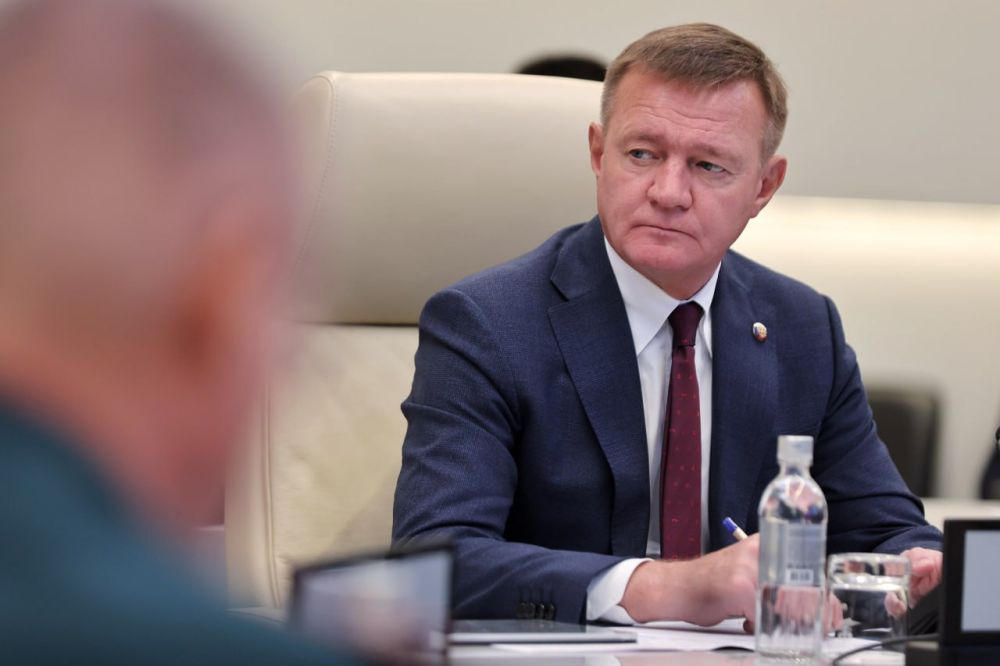 Виталий Савельев провел заседание правительственной комиссии для координации работ по ликвидации последствий чрезвычайной ситуации, вызванной крушением танкеров в Керченском проливе