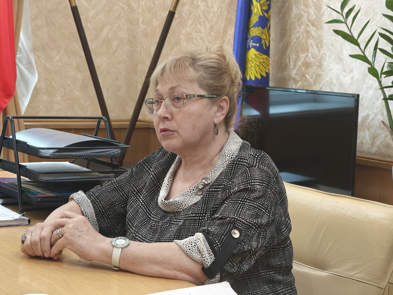 Детский правозащитник Светлана Савченко на рабочем совещании в прокуратуре Республики Крым Детский правозащитник Светлана Савченко на рабочем совещании в прокуратуре Республики Крым
