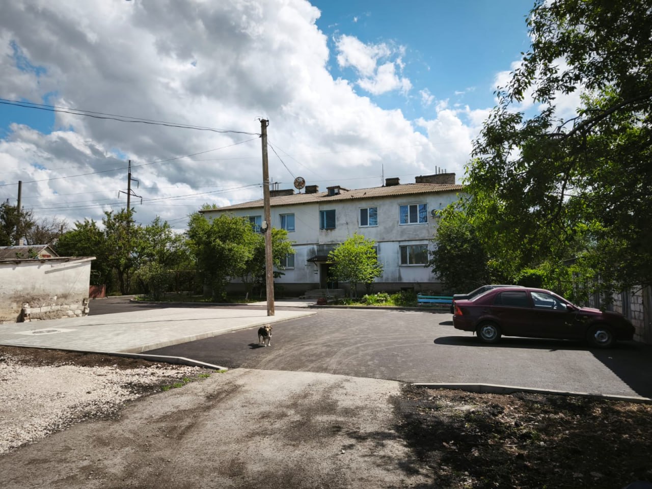 В Советском районе проводятся работы по благоустройству дворовых территорий в пгт Советском и капитальному ремонту парка «Радуга» в с.Красногвардейском В Советском районе проводятся работы по благоустройству дворовых территорий в пгт Советском и капитальному ремонту парка «Радуга» в с.Красногвардейском