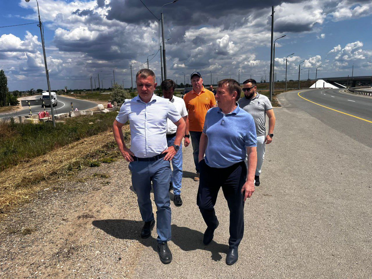 В районе аэропорта Симферополя завершается строительство новой транспортной развязки В районе аэропорта Симферополя завершается строительство новой транспортной развязки