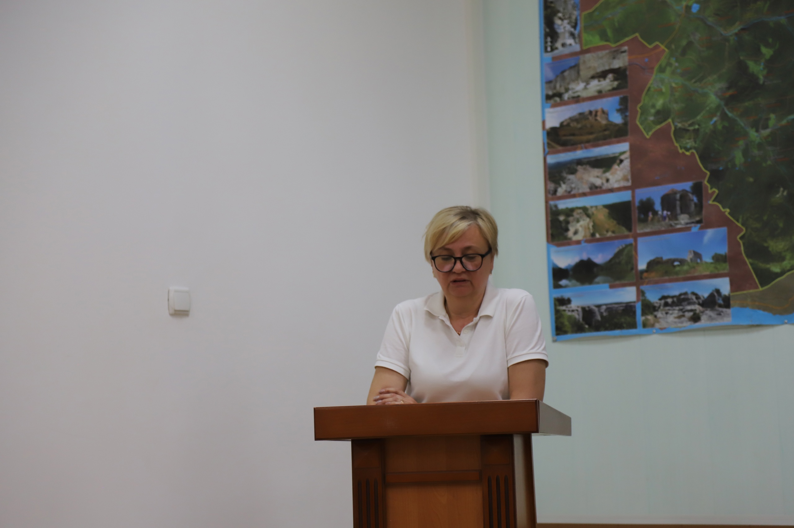 Начальник управления экономики администрации района Екатерина Гридасова на аппаратном совещании проинформировала о начале курортного сезона Начальник управления экономики администрации района Екатерина Гридасова на аппаратном совещании проинформировала о начале курортного сезона