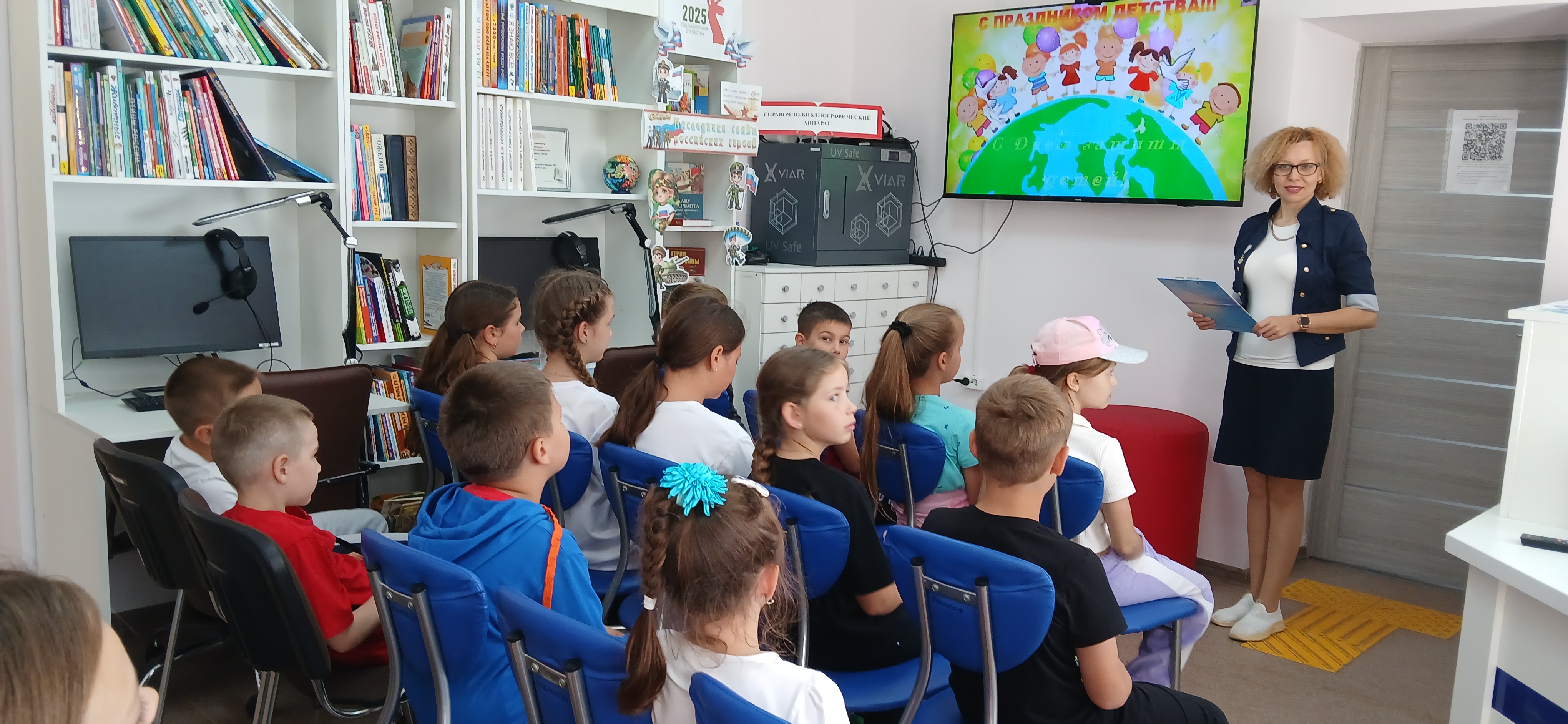 Сотрудниками МКУК «Белогорская ЦБС» проведены мероприятия, посвященные Международному Дню защиты детей, в которых активное участие приняли юные жители города Белогорска и Белогорского района Сотрудниками МКУК «Белогорская ЦБС» проведены мероприятия, посвященные Международному Дню защиты детей, в которых активное участие приняли юные жители города Белогорска и Белогорского района