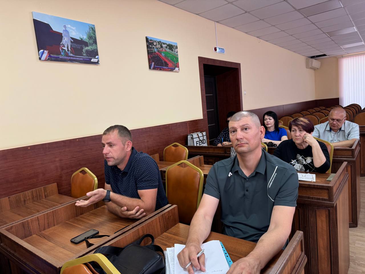 В Джанкое прошла еженедельная встреча с председателями МКД В Джанкое прошла еженедельная встреча с председателями МКД