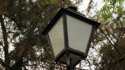     :  , , , , ,      4 