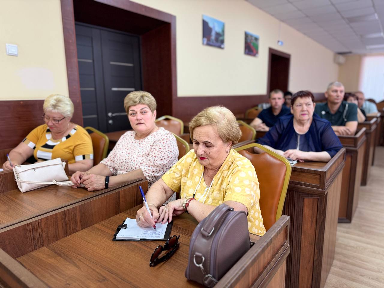 В Джанкое прошла еженедельная встреча с председателями МКД В Джанкое прошла еженедельная встреча с председателями МКД