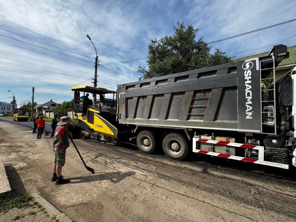 Олег Каторгин: На ул. Энергетиков стартовали работы по асфальтированию дороги в рамках частичного ремонта Олег Каторгин: На ул. Энергетиков стартовали работы по асфальтированию дороги в рамках частичного ремонта