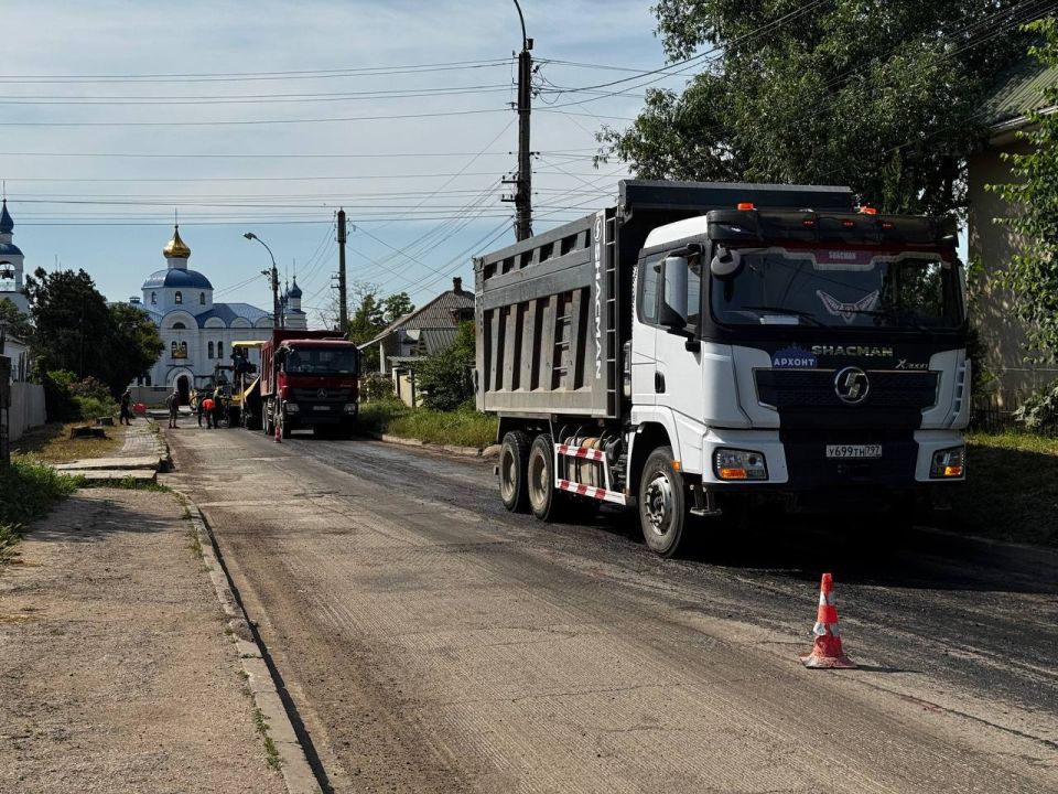 Олег Каторгин: На ул. Энергетиков стартовали работы по асфальтированию дороги в рамках частичного ремонта Олег Каторгин: На ул. Энергетиков стартовали работы по асфальтированию дороги в рамках частичного ремонта