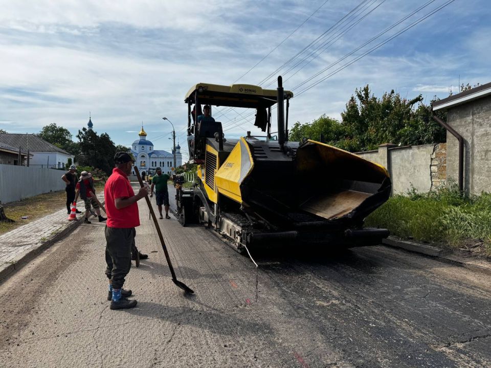 Олег Каторгин: На ул. Энергетиков стартовали работы по асфальтированию дороги в рамках частичного ремонта Олег Каторгин: На ул. Энергетиков стартовали работы по асфальтированию дороги в рамках частичного ремонта