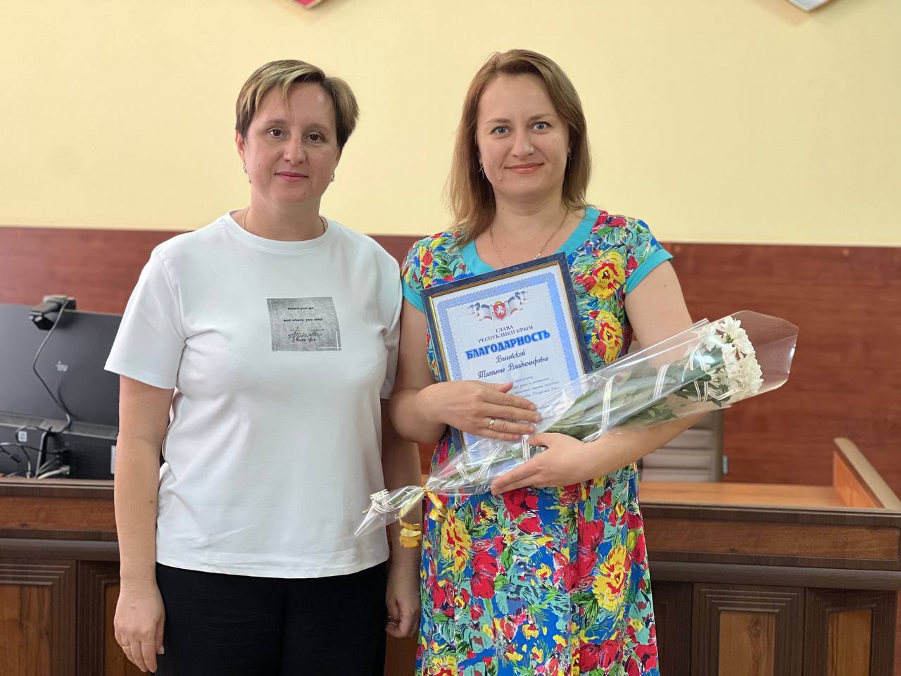 Жанна Хмур поздравила социальных работников города с профессиональным праздником Жанна Хмур поздравила социальных работников города с профессиональным праздником