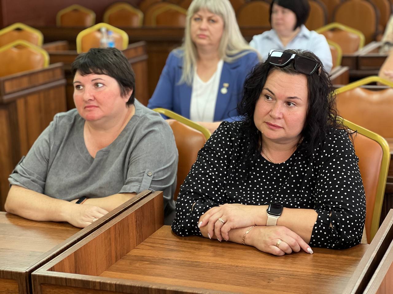 Жанна Хмур поздравила социальных работников города с профессиональным праздником Жанна Хмур поздравила социальных работников города с профессиональным праздником