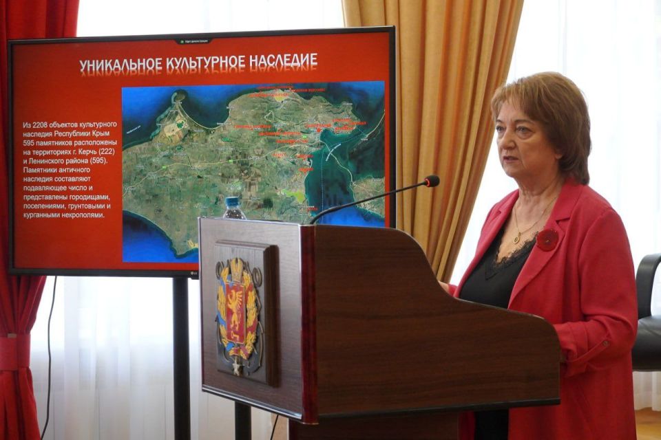 В Керчи проходит Международная конференция «Античное наследие России: вопросы сохранения и популяризации», на которой обсуждается определение туристского маршрута «Золотое кольцо Боспорского царства» в качестве национального...