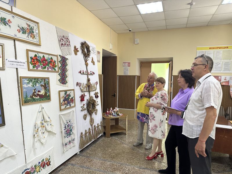 Традициям быть: в районном Доме культуры пгт. Советский прошел фестиваль обрядовой культуры «Традиции связующая нить» Традициям быть: в районном Доме культуры пгт. Советский прошел фестиваль обрядовой культуры «Традиции связующая нить»