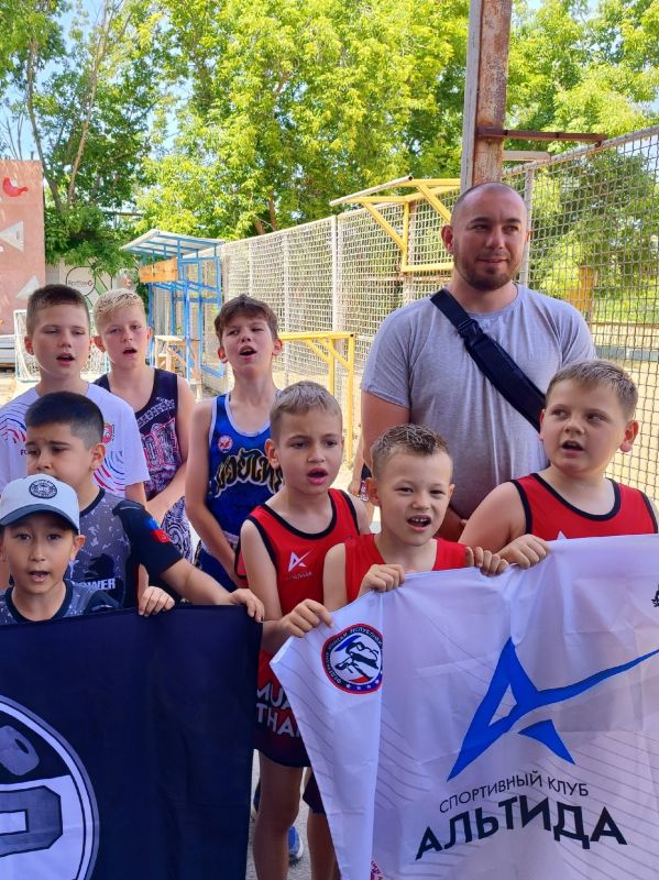 В Бахчисарае состоялся открытый чемпионат и первенство Бахчисарайского района по муайтай (тайскому боксу) под лозунгом: "Мы против наркомании и детской преступности" В Бахчисарае состоялся открытый чемпионат и первенство Бахчисарайского района по муайтай (тайскому боксу) под лозунгом: "Мы против наркомании и детской преступности"