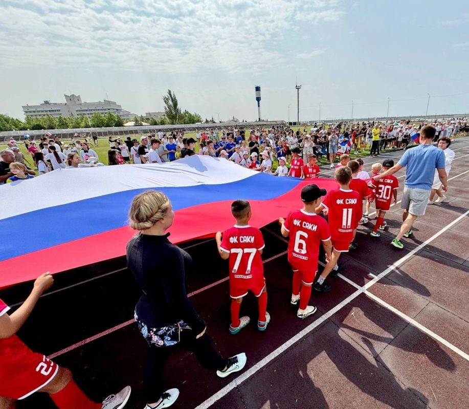 Ольга Торубарова: Россия - Родина моя! И твоя! И его!