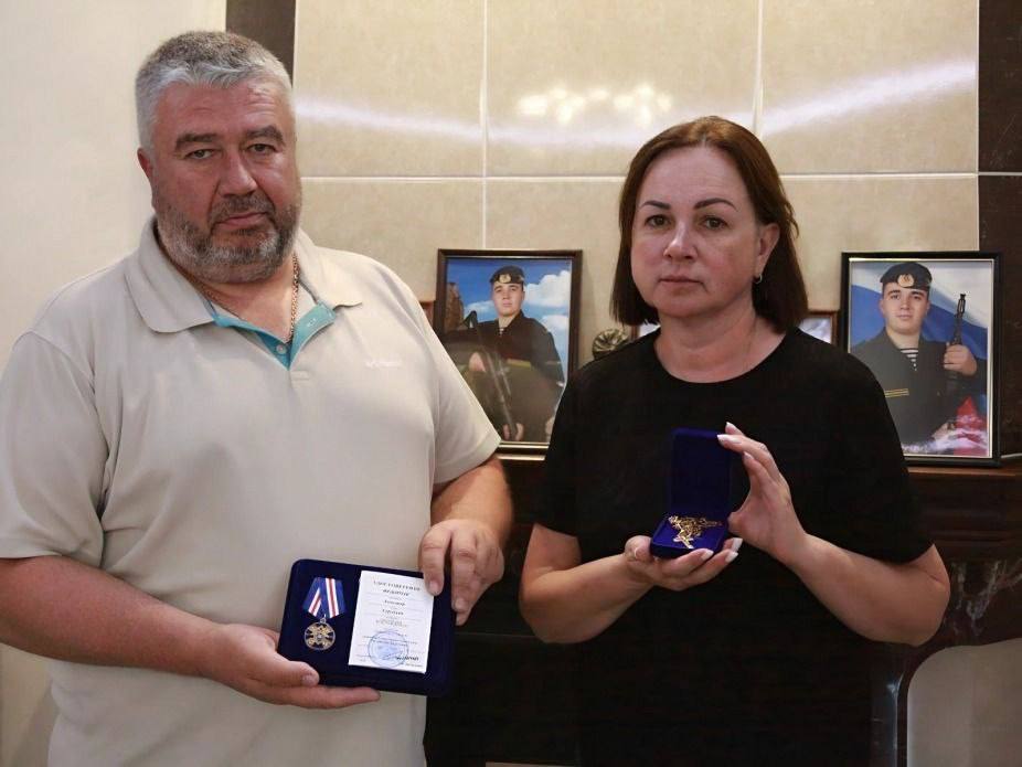 Медалью Следственного комитета «Доблесть и отвага» посмертно награжден военный корреспондент Александр Федорчак Медалью Следственного комитета «Доблесть и отвага» посмертно награжден военный корреспондент Александр Федорчак