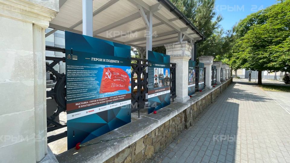 Выставку «Герои и подвиги» открыли на территории Свято-Владимирского собора-усыпальницы адмиралов