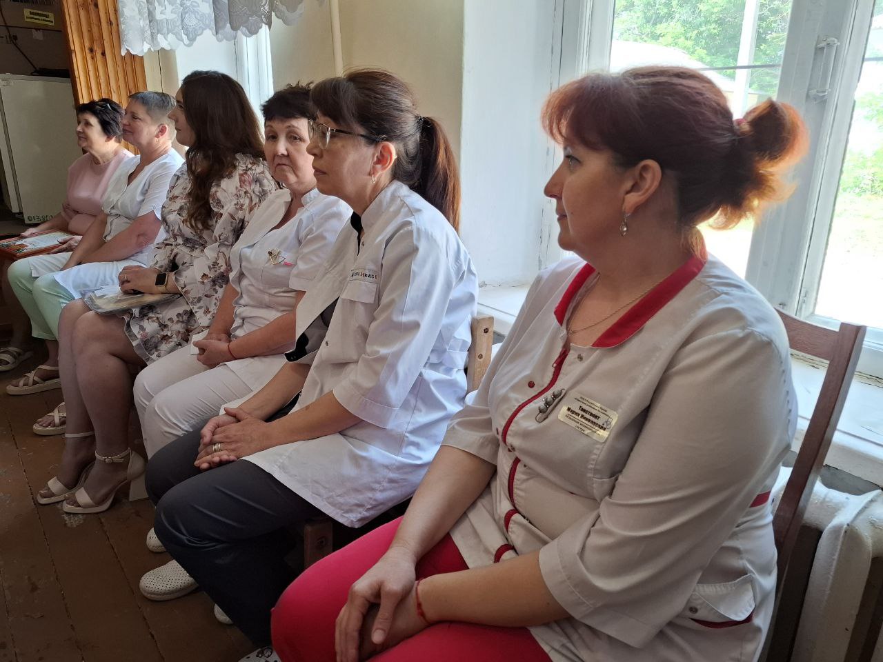Руководители района поздравили медицинских работников ГБУЗ РК «Советская районная больница» с профессиональным праздником Руководители района поздравили медицинских работников ГБУЗ РК «Советская районная больница» с профессиональным праздником