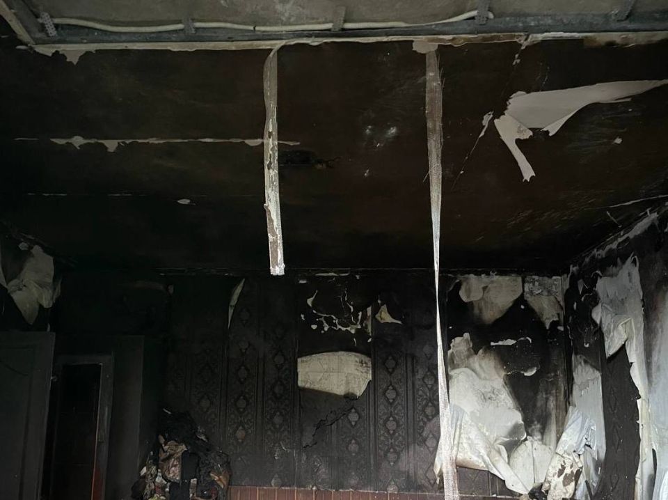 Три человека погибли на пожаре в частном доме в Ялте Три человека погибли на пожаре в частном доме в Ялте