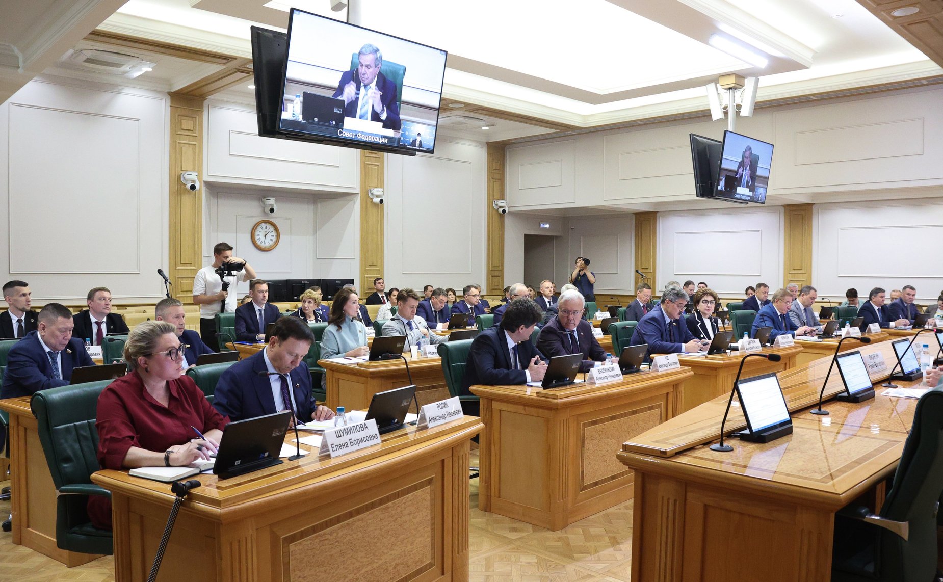 В. Городецкий: Сенаторы поддержали предложения Саратовской области по развитию коммунальной инфраструктуры региона В. Городецкий: Сенаторы поддержали предложения Саратовской области по развитию коммунальной инфраструктуры региона