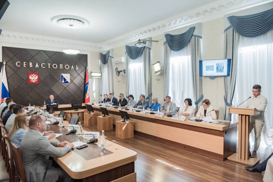 Михаил Развожаев: Провел заседание градостроительного совета при правительстве Севастополя Михаил Развожаев: Провел заседание градостроительного совета при правительстве Севастополя