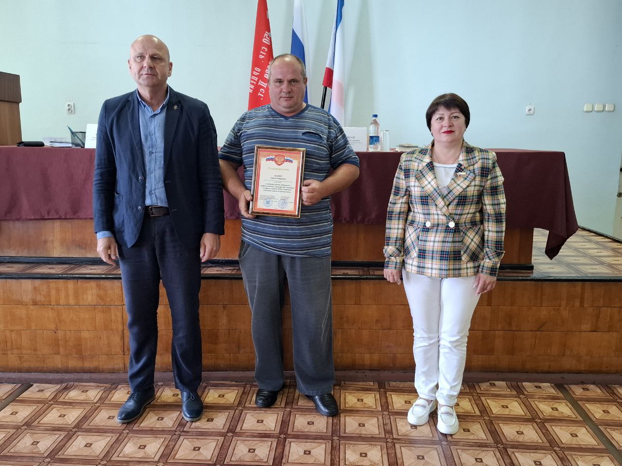 Александр Харламов провел аппаратное совещание по социально значимым вопросам района Александр Харламов провел аппаратное совещание по социально значимым вопросам района