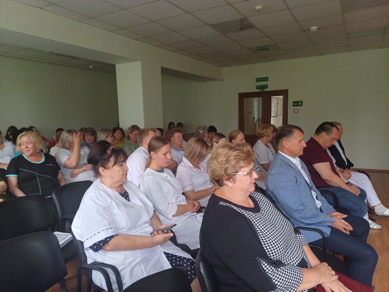 Медицинских работников поздравили с профессиональным праздником Медицинских работников поздравили с профессиональным праздником