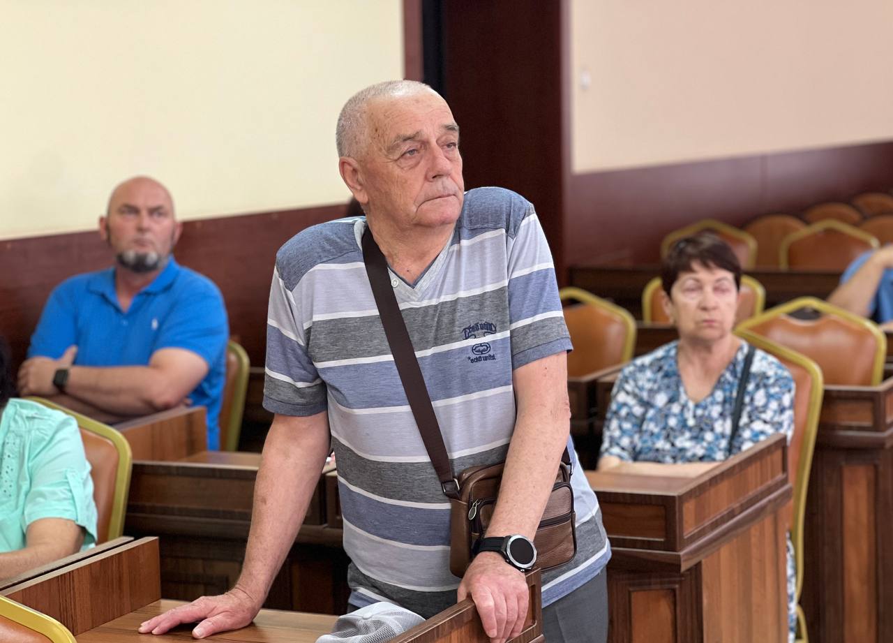 «Мы должны всегда быть на связи с жителями - от выявления проблемы до ее окончательного решения», - Дмитрий Фурса «Мы должны всегда быть на связи с жителями - от выявления проблемы до ее окончательного решения», - Дмитрий Фурса